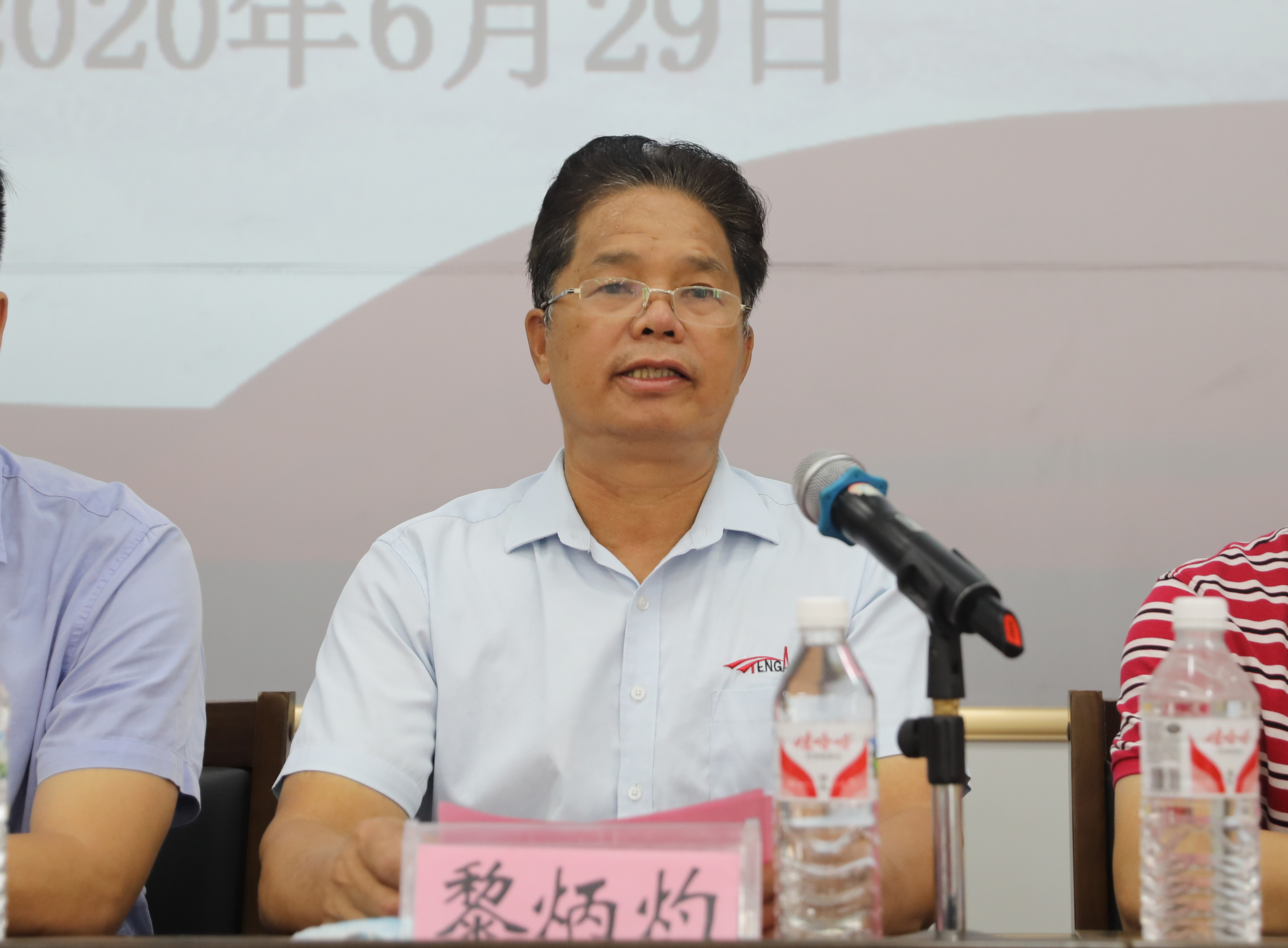 南宁市腾安od平台官方官网机械租赁有限责任公司董事长黎炳灼讲话