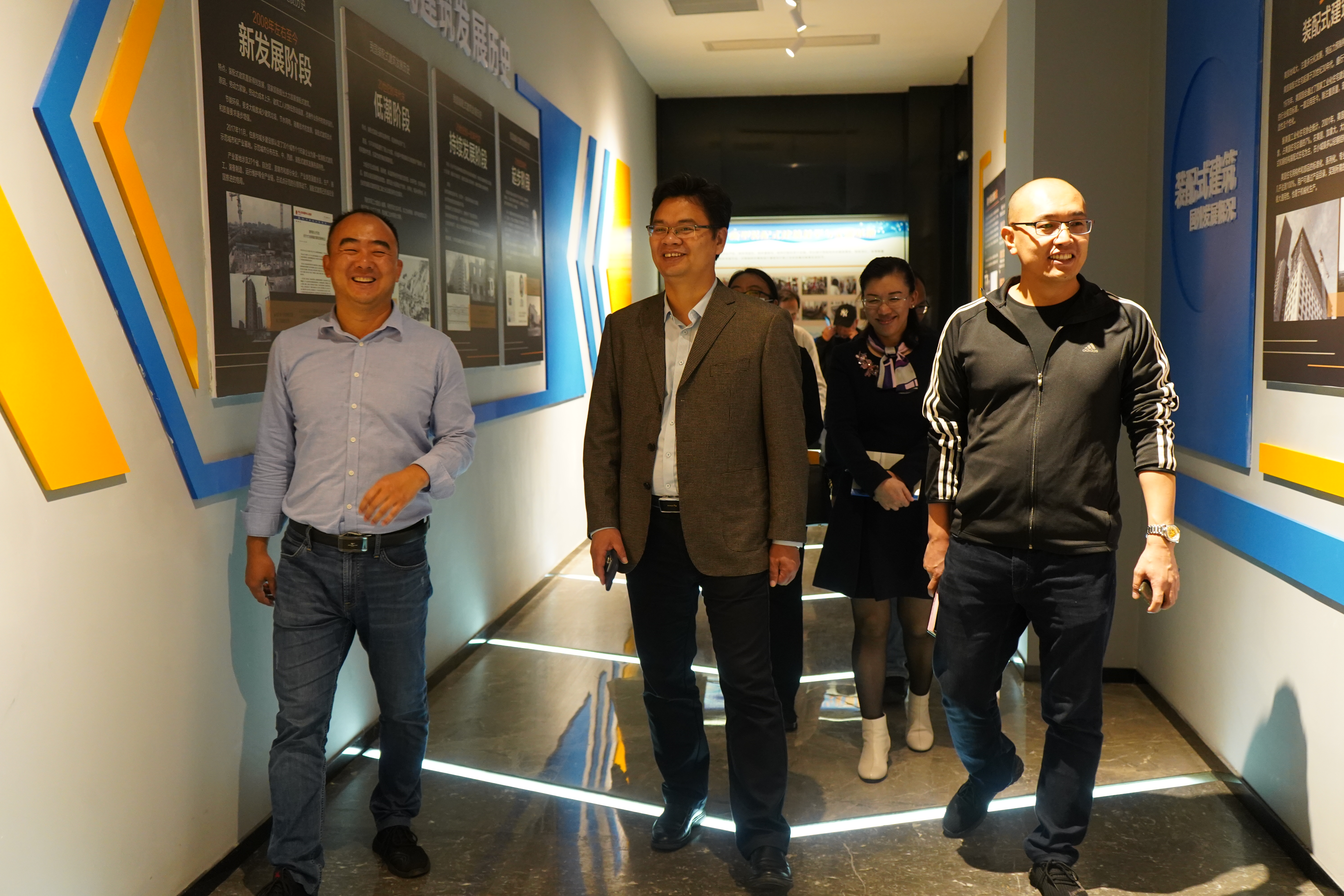 黄永乾副校长一行参观OD（中国）一站式服务平台装配式实训基地